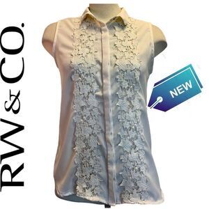 Rw&co NWT white lace sleeveless blouse Sz M